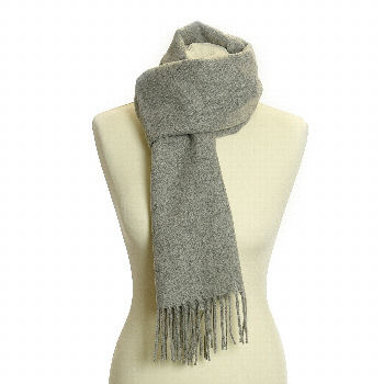 Фото английского пледа Шотландский шарф из шерсти ягнёнка Lambswool Scarf Steel. Пледы из овечьей шерсти..