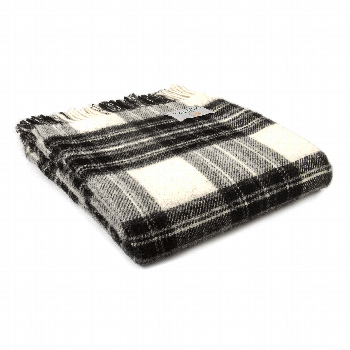 Фото английского пледа Шотландский шерстяной плед Tartan - Grey Dress Stewart. Пледы из овечьей шерсти..